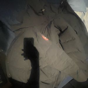 Canadian goose PARKA SLIGHTLY USED